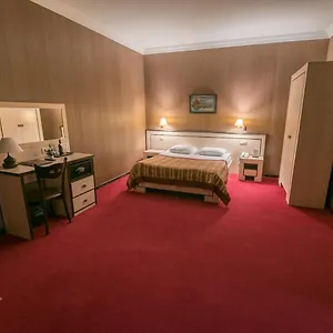 Otel Rikhe Monika, Tiflis